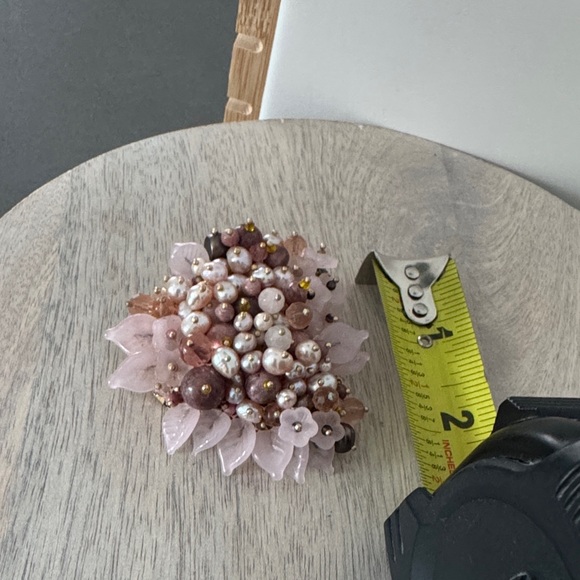 Ann Taylor Pink and Gold beaded Brooch - Picture 4 of 5